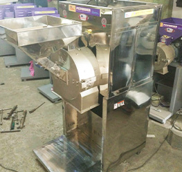 sri-ganesh-stores-saral-single-chamber-pulverizer-machine | Sri ganesh mavuumill stores